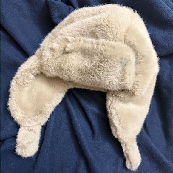 Stand Studio Off-White Faux Fur Coat - Picture 3 of 8